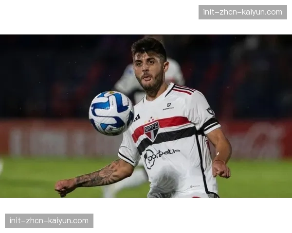 贝拉尔多传射建功，巴西后卫展现全面能力